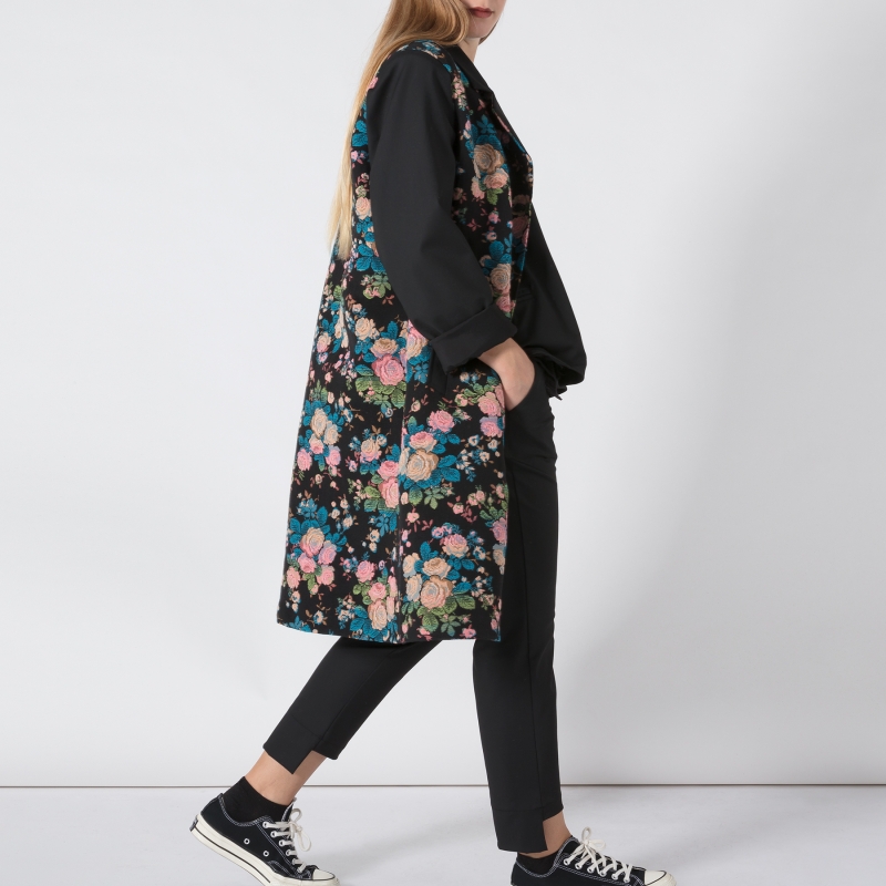 EMBROIDERED FLORAL COAT